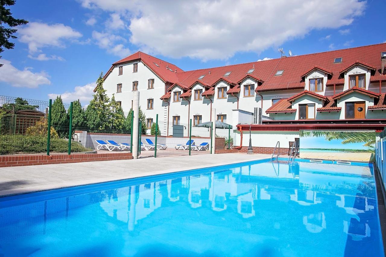 סלוביצה Hotel Horda מראה חיצוני תמונה