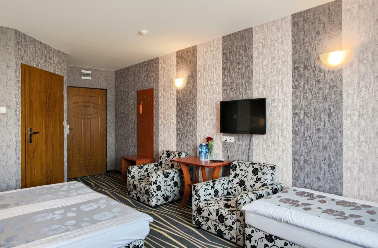 סלוביצה Hotel Horda מראה חיצוני תמונה